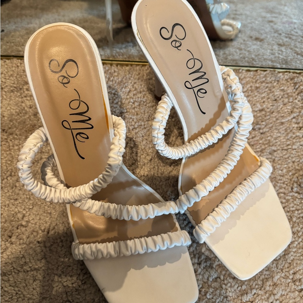 So Me Women's White Ruffled Heels